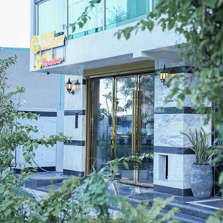 Sunny Canopy Hulhumale Exterior photo
